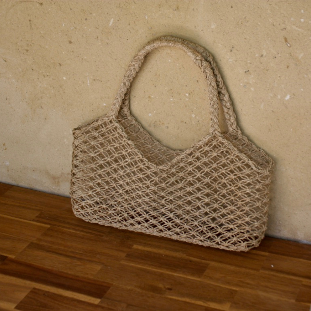 Panier tressé palmier Courtney - Élégance naturelle & artisanat éthique