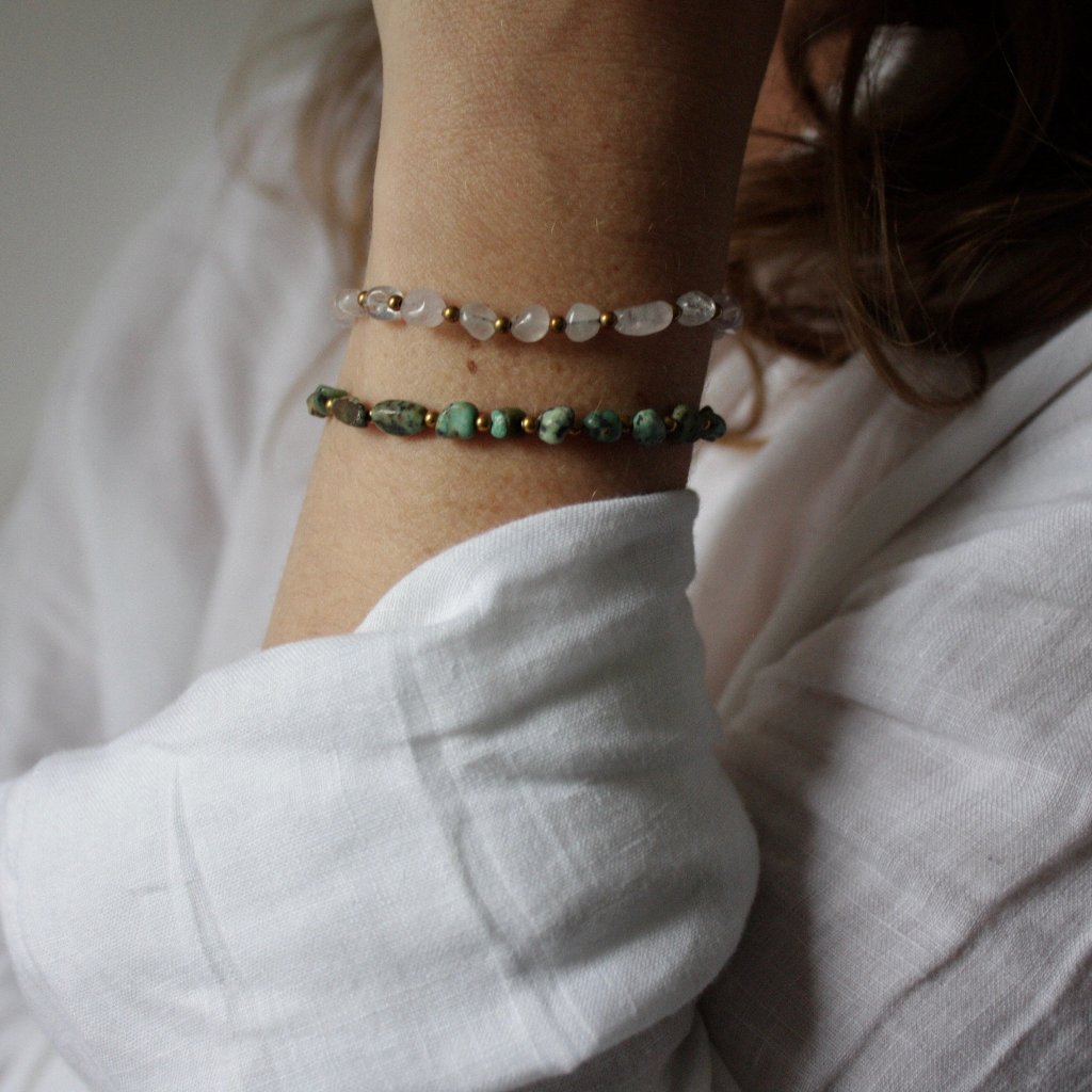 Bracelets en Pierres Naturelles et Laiton – Faits à la Main, Écoresponsables et Waterproof