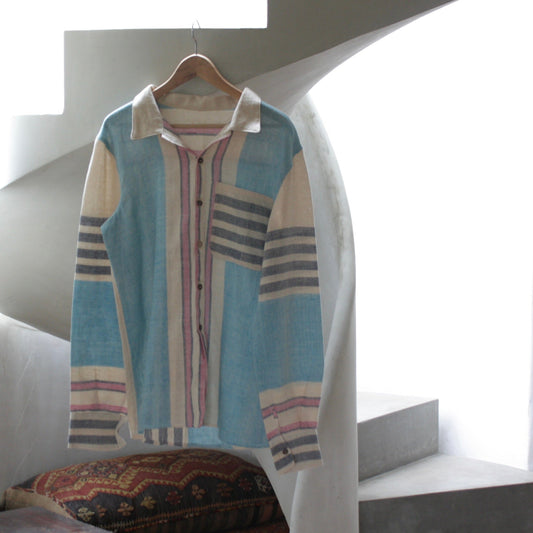 Chemise unisexe Tim en coton tissé main à couleurs naturelles – vue 2