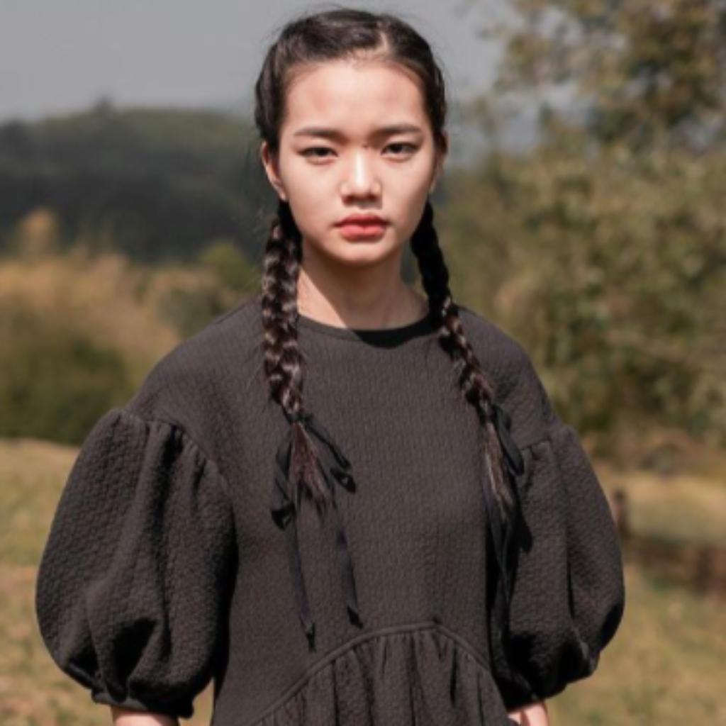 Robe en coton manches bouffantes noire