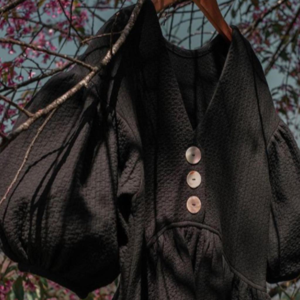 Robe en coton manches bouffantes noire