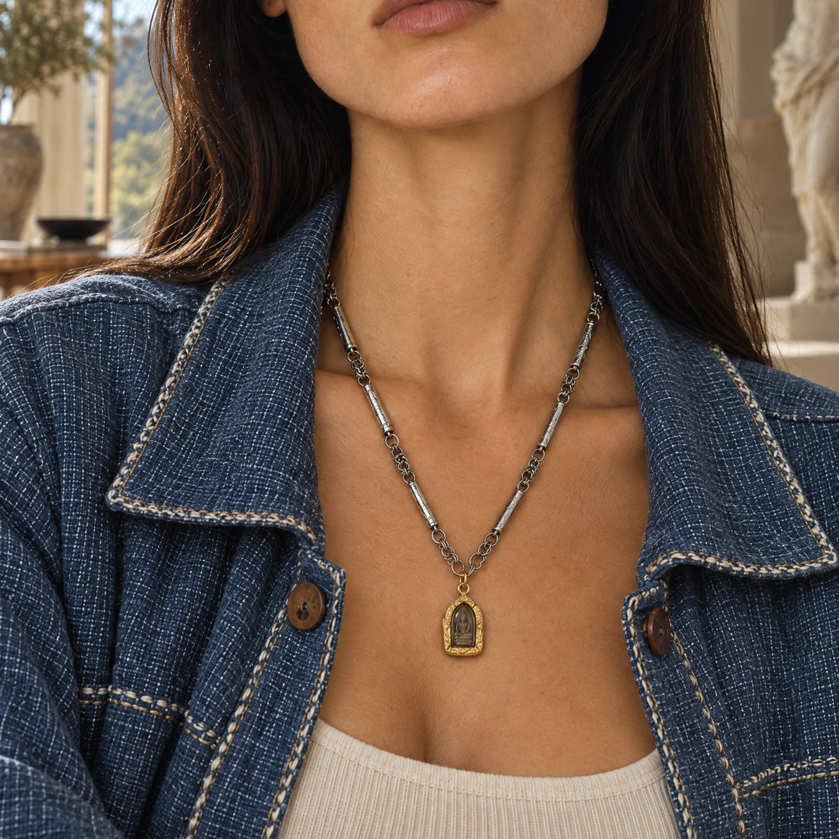 Collier Amulette Mini Bouddha – Talisman de Protection & Sérénité