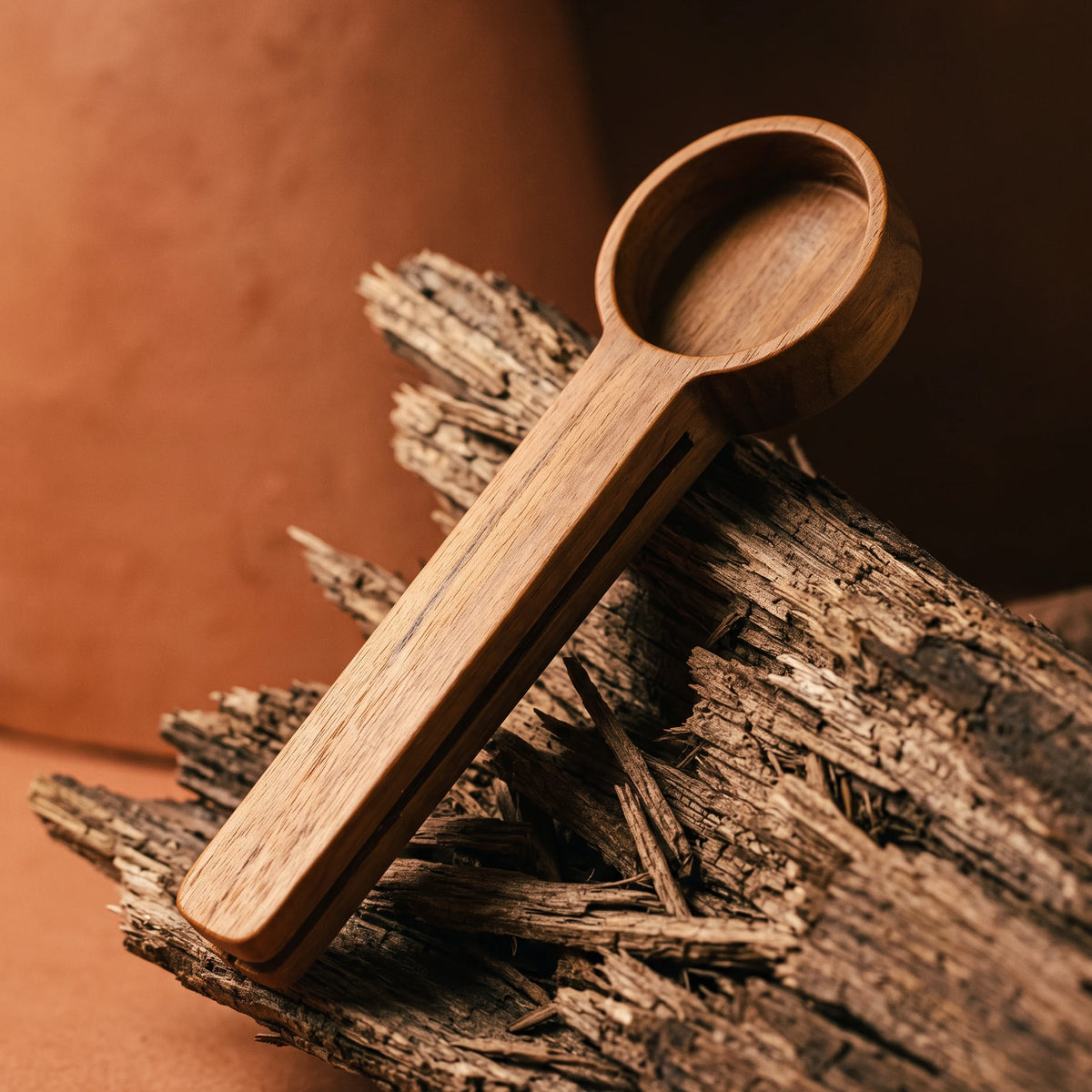 Cuillère Pince en Bois Rouge – Ferme-Sachet et Doseuse pour Thé, Café et Épices