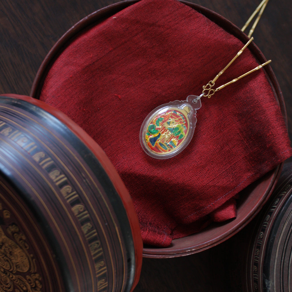 Amulette Développement Personnel – Collier en Chaîne Acier Or