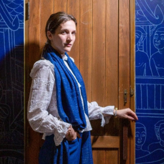 Écharpe Fait Main en Indigo - L'Élégante