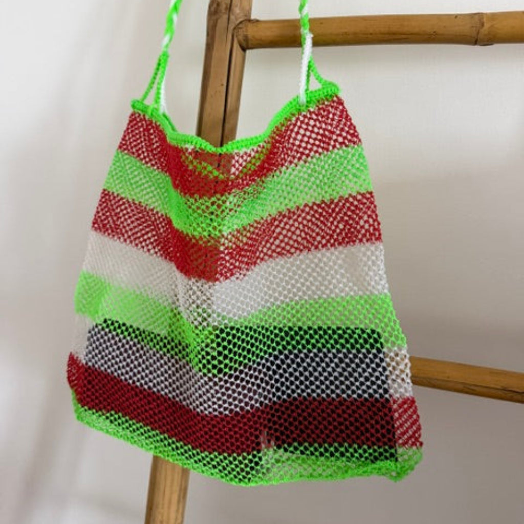 Sac de pêcheur filet plastique recyclé fait main coloré Dame Pach Bangkok